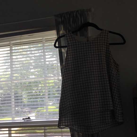 Blouse - Picture 2 of 4